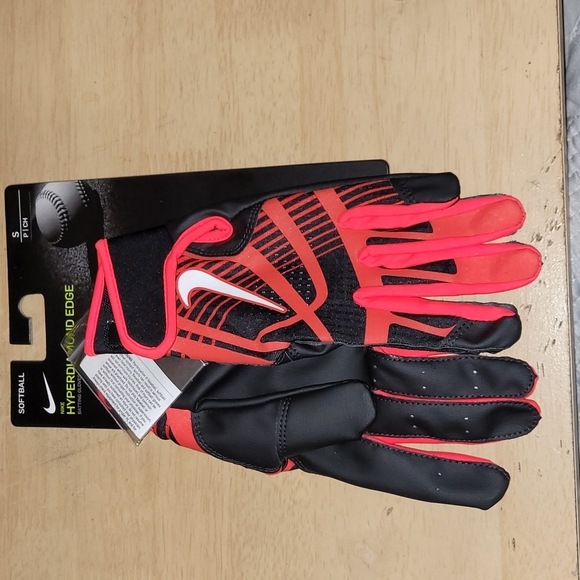 Nike Hyperdiamond Edge Softball Gloves